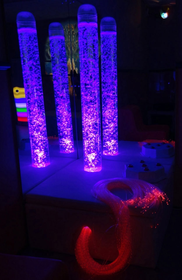 Sala d'estimulació multisensorial llums Fundació Hospitalàries Caldes de Malavella