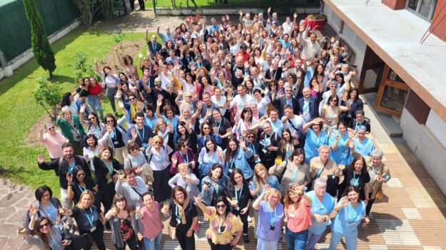 Col·laboradores i col·laboradors del Centre Mare de Déu de Montserrat i de l'Hospital Mare de Déu de la Mercè